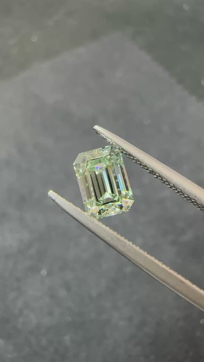 HPHT Lab Grown Green Color Diamonds Emerald Cut 0.5ct~5.0ct VVS/VS With IGI Certificate
