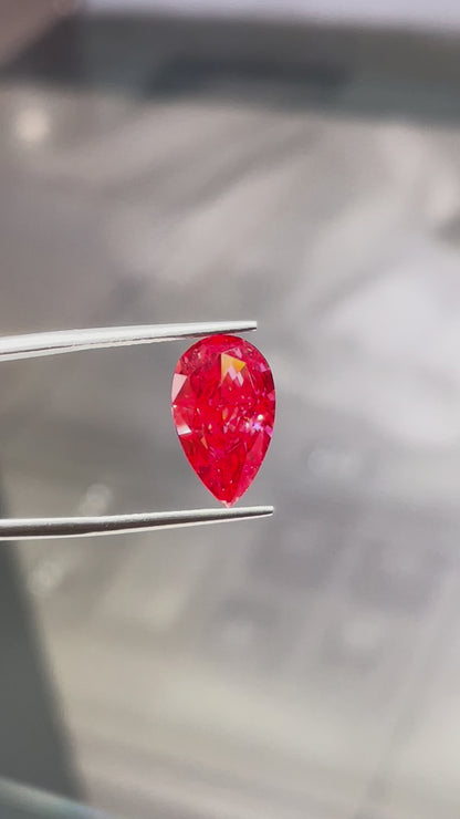 HPHT Lab Grown Red Color Diamonds Briolette Shape 0.5ct~5.0ct VVS/VS With IGI Certificate