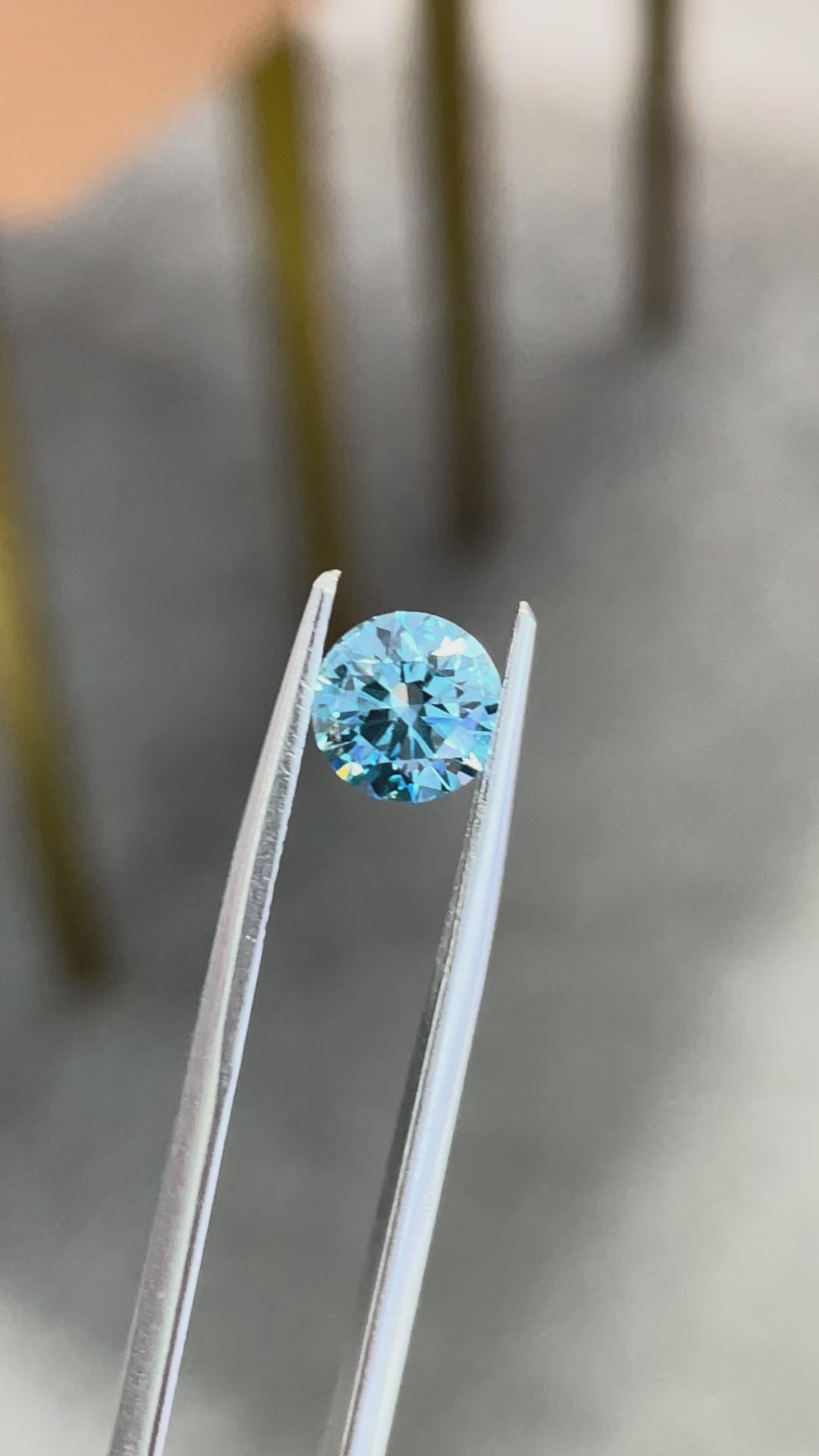 HPHT Lab Grown Blue Color Diamonds Round Cut With IGI Certificate