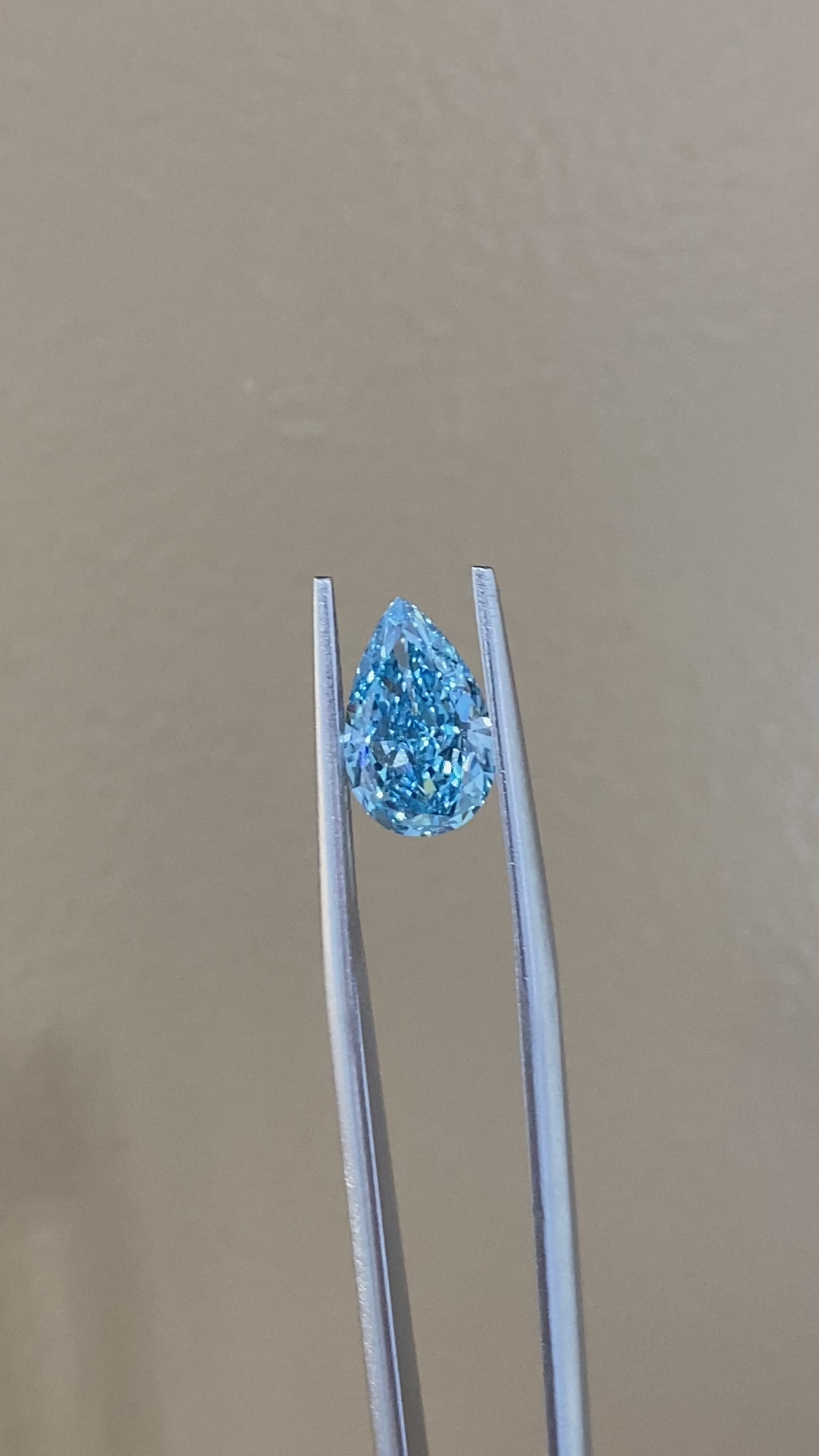 HPHT Lab Grown Blue Color Diamonds Briolette Shape VVS/VS With IGI Certificate